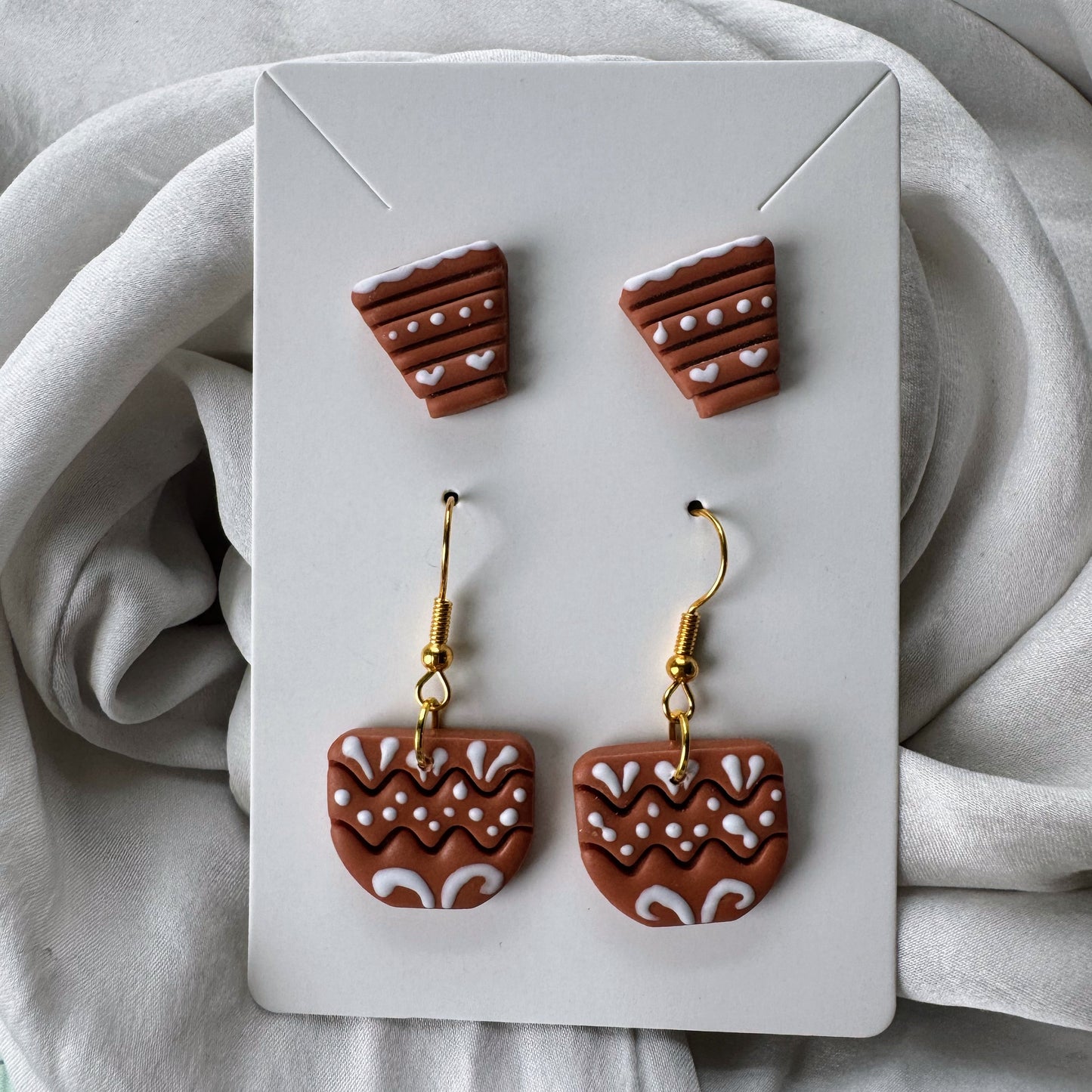 Macetita Sets (White Detail)