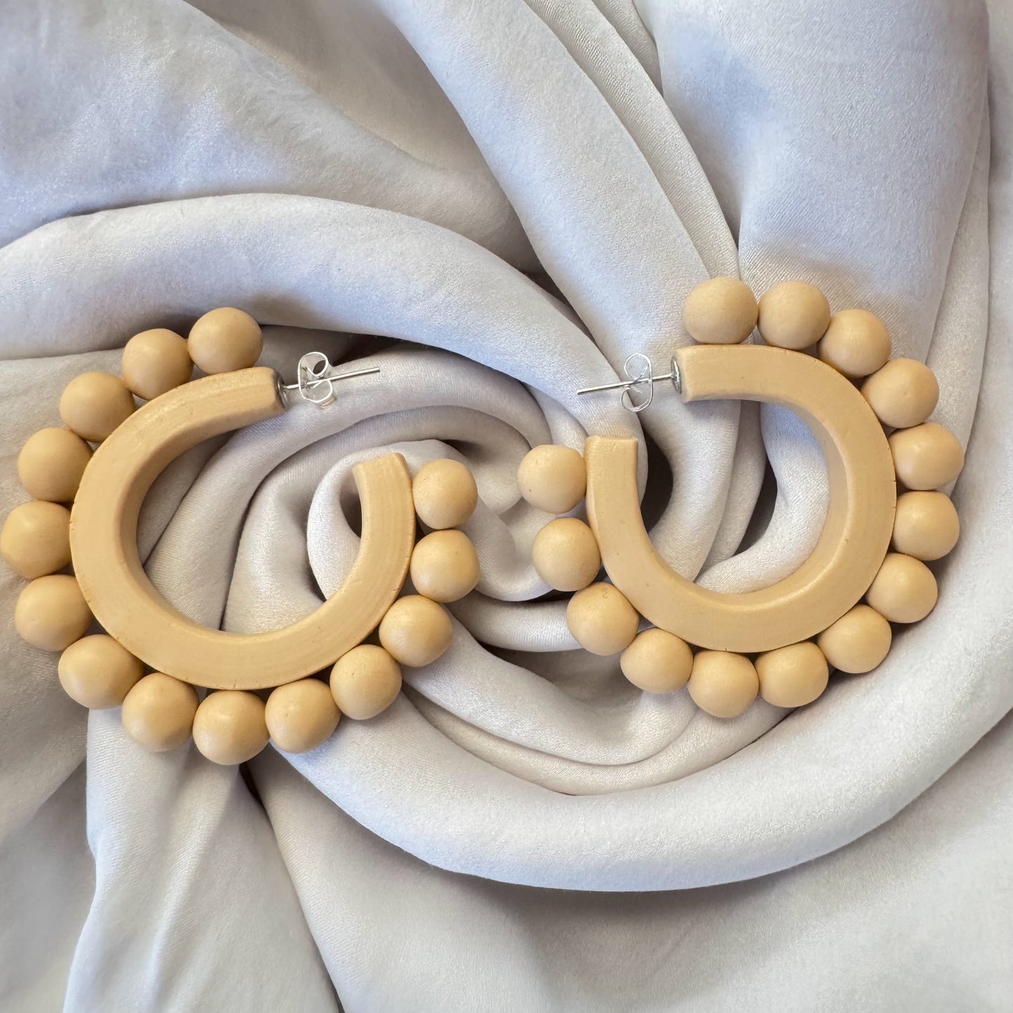 Cream Bead Hoop Earrings