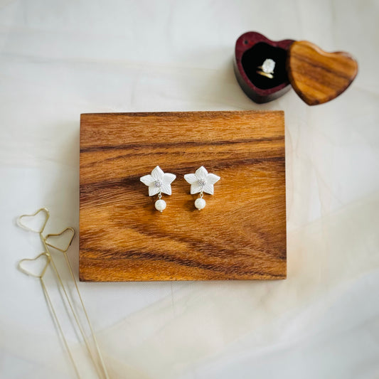Dainty Flower and Pearl Earrings